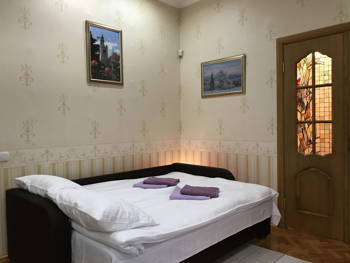 Large Apartment In The City Center ムカチェヴォ エクステリア 写真