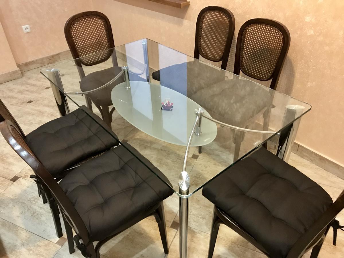 Large Apartment In The City Center ムカチェヴォ エクステリア 写真