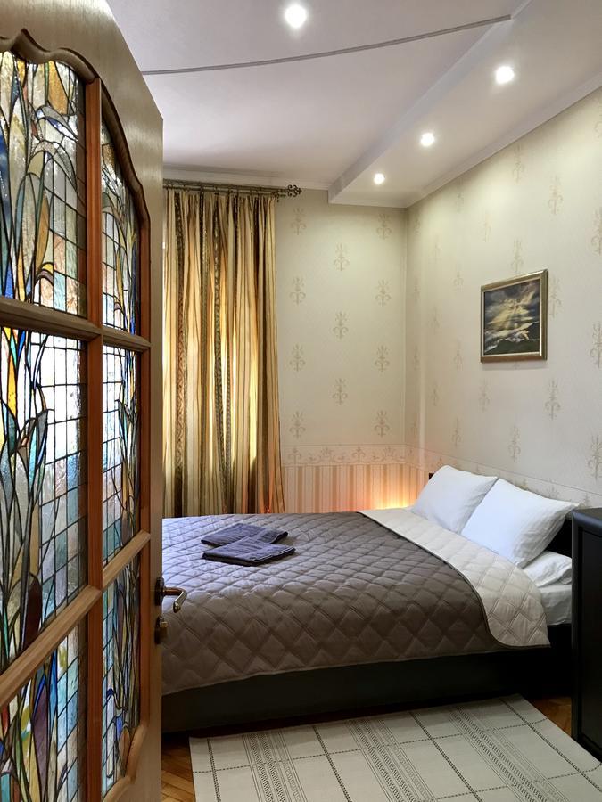 Large Apartment In The City Center ムカチェヴォ エクステリア 写真